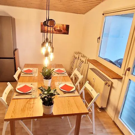 Gemuetlich Uebernachten In 3 Schlafzimmern Nur 10 Min Zu Fuss Zum Europa-park Apartament Rust